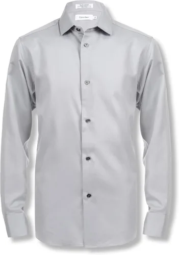 Vista 11 de Calvin Klein Boys' Long Sleeve Sateen Dress Shirt, Button-Down Style with Buttoned Cuffs & Shirttail Hem Negro