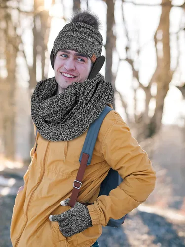 Vista 6 de Motarto Conjunto cálido de invierno, gorro de punto, bufanda y guantes calentadores de oídos, para hombres y mujeres, cubierta cálida para clima frío