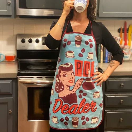 Vista 2 de Delantal de distribuidor de ollas divertido mañana taza de café gráfico novedad cocina bata Funny Aprons, Graphic Grill Apparel, Cool Food Cover