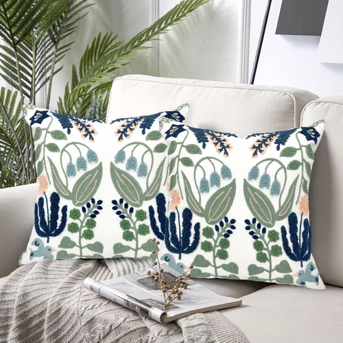 Vista 2 de Alysheer Fundas de almohada decorativas bordadas florales de primavera de 18" x 18", juego de 2, fundas de cojín de algodón con patrón acolchado