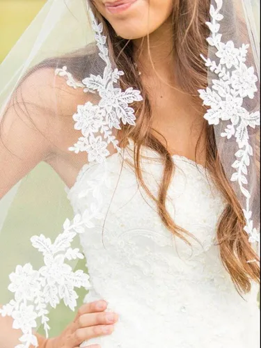 Vista 4 de Heread Velo de novia de encaje para novia, longitud corta del codo de la catedral, accesorios para el cabello de tul con peine (marfil)