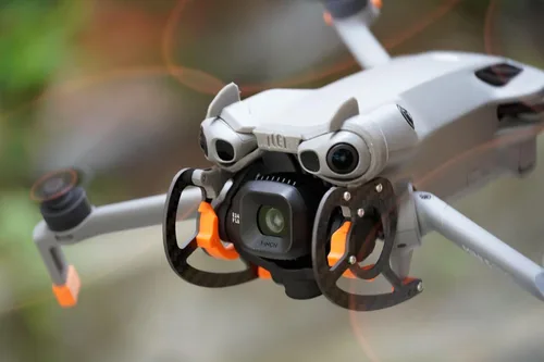 Vista 5 de Protector de cardán para DJI Mini 5 / Mini 5 Pro Drone – Tapa de lente de cámara con diseño antiarañazos y a prueba de golpes, protector de cardán