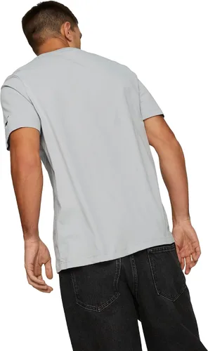 Vista 4 de PUMA Camiseta con estampado de coche Mercedes AMG Petronas Essentials para hombre
