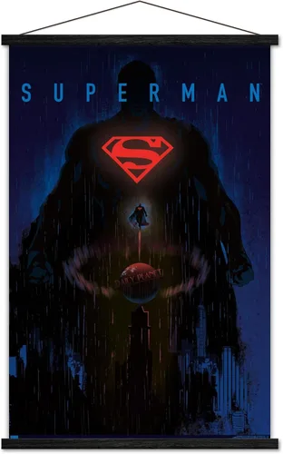 Vista 8 de DC Comics: Dark Artistic - Póster de pared de Superman, 22.4 pulgadas de largo x 14.7 pulgadas de ancho, versión enmarcada de madera de granero