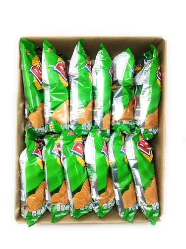 Vista 3 de Sabritas Ruffles Queso - Paquete de 12 bolsas (1.94 onzas)