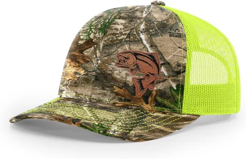 Vista 20 de Sombrero de pesca de salmón con parche de cuero grabado láser Richardson 112 Snapback Trucker Cap