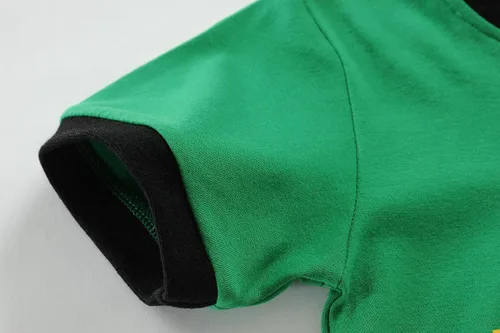 Vista 4 de Little Hand Pijamas de dinosaurio para niños pequeños, pijamas de verano con diseño de camión monstruo para niños, conjuntos cortos de 2 a 7 años