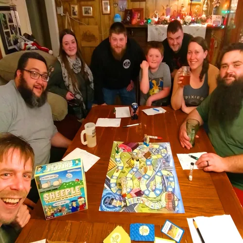 Vista 8 de SHEEPLE™ - Divertido juego de fiesta para la noche de juegos en familia - Fácil y divertido para grandes grupos de 4 a 12 jugadores - Diversión