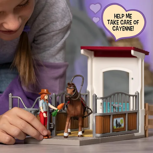 Vista 2 de Schleich Horse Club - Juego de juguetes de caballo de 25 piezas Hannah y Cayenne con caballeriza y accesorios - Etiqueta de nombre de establo