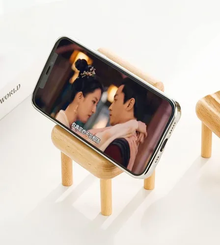 Vista 2 de Soporte de madera para teléfono celular con forma de silla pequeña, soporte universal multiángulo para teléfono móvil, base portátil para teléfono