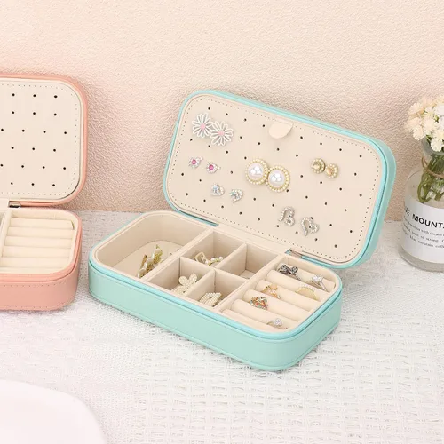 Vista 5 de DesignSter Joyero de viaje, estuche portátil de piel sintética, pequeñas cajas de joyería para regalos, organizador de joyas de viaje para mujeres