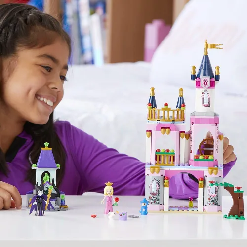 Vista 2 de LEGO - Kit de construcción 41152 del castillo de cuento de hadas de la princesa durmiente de Disney (322 piezas)
