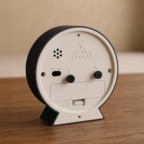 Vista 4 de JONES CLOCKS Mini reloj despertador Midnight Diseño contemporáneo Negro Elegante, compacto y funcional para mesita de noche, escritorio