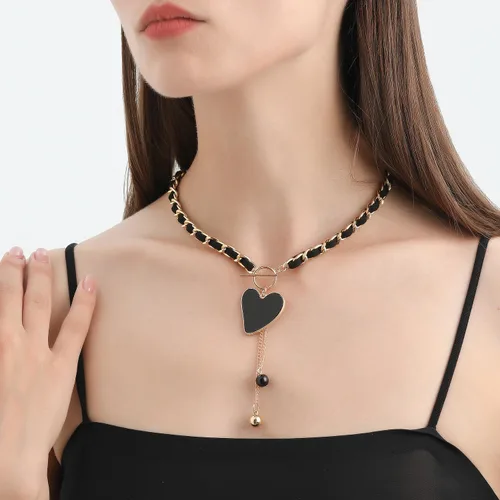 Vista 2 de Gargantilla de terciopelo negro con pedante de sol de árbol de corazón negro para mujeres y niñas, regalo de joyería para novia, familia y amiga
