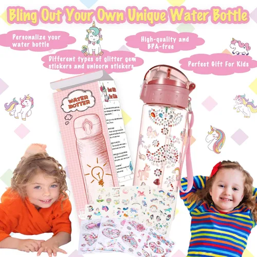 Vista 2 de Decora tu propia botella de agua con toneladas de gemas de purpurina y calcomanías de unicornio, material Tritan sin BPA, 20 onzas, kit