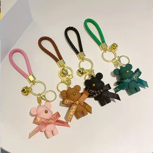 Vista 3 de BEXOA Lindo llavero Kawaii Anime Llaveros Accesorios, Kawaii Little Bear Bolso Charm Car Cartoon Llavero para niñas y mujeres