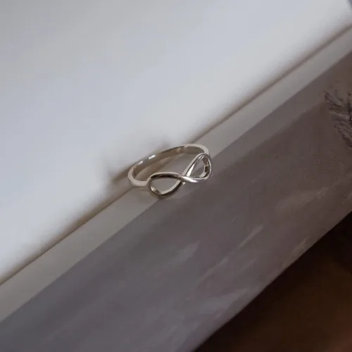 Vista 6 de Anillo infinito de amistad para mujeres, adolescentes, niñas, mejor amiga, 2 mejores amigas, mejores amigas, amigas, hermanas, promesa, mujer, ella