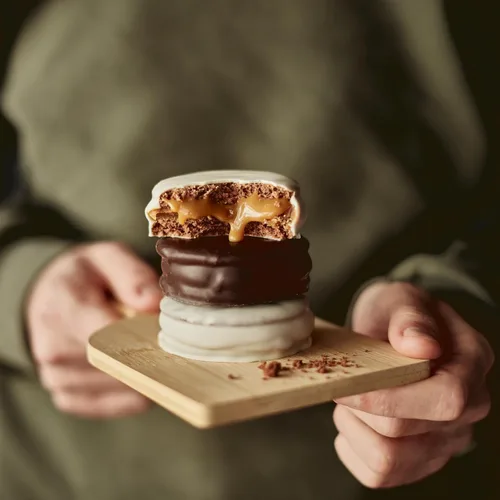 Vista 10 de Dulce de Leche & CO. Pack Premium con Dulce de Leche y Mini alfajores DDL&CO Argentina