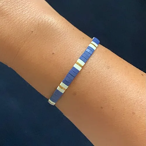 Vista 3 de Navy Blue 7 inch Tile Beaded Stretch Bracelet with Nautical Gold Tila Beads