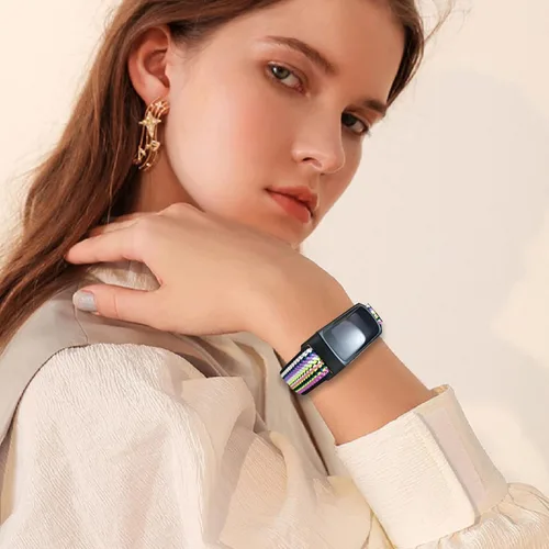 Vista 6 de Bandas elásticas compatibles con Fitbit Charge 5 bandas para mujeres y hombres, correas elásticas ajustables, accesorios de repuesto para Fitbit