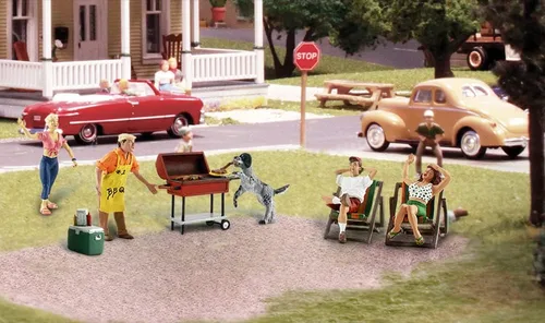 Vista 2 de Woodland Track H0 - Figuras en Barbacoa