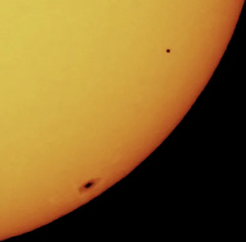 Vista 4 de Hoja de filtro solar de 4 x 4 pulgadas para telescopios, binoculares y cámaras