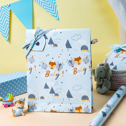 Vista 4 de Homeral Rollo de papel para envolver regalos azul para baby shower - Rollo mini - 17 pulgadas x 16.5 pies - Juego reversible de papel de regalo
