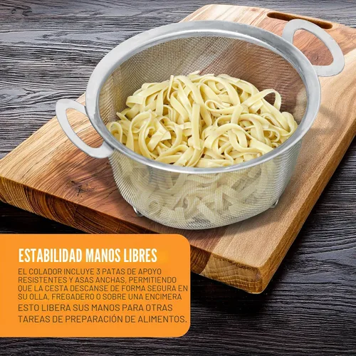Vista 6 de Colador de acero inoxidable U.S. Kitchen Supply con malla de 3 cuartos de galón, tipo canastilla con un amplio borde, pies de apoyo y asas
