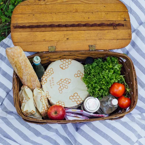 Vista 6 de Bee's Wrap, paquete variado de 3 envoltorios ecológicos y reutilizables para transportar comida Paquete de 3 panales
