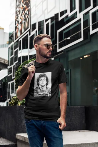 Vista 6 de Jail is Not Cool - Camiseta para adultos con diseño de póster de celebridad