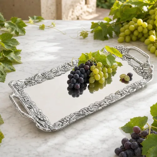 Vista 3 de Arthur Court - Bandeja decorativa de aluminio para servir uvas, 21 x 10 pulgadas