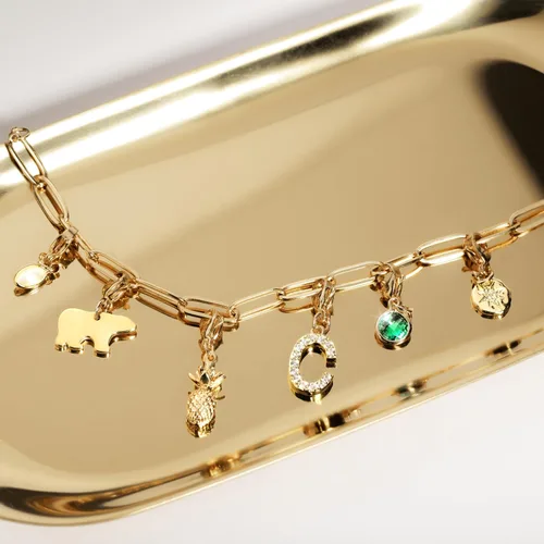 Vista 3 de MignonandMignon Personalized Engraved Gold Charm Bracelet for Mom, Gifts for Women, Gift for Grandma, Unique Birthdays Teen Girls, Anniversaries