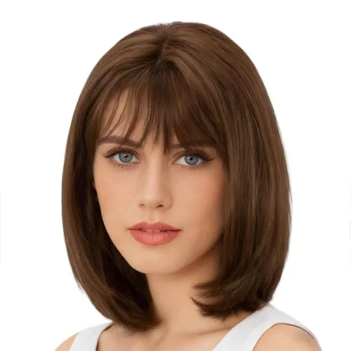 Vista 10 de Onpep Pelucas de cabello castaño rojizo con flequillo para mujer, longitud corta y recta, resistente al calor, peluca sintética resistente al calor