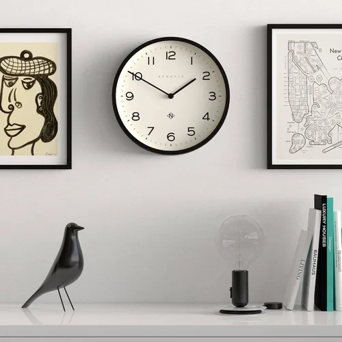 Vista 2 de NEWGATE® - Reloj de pared con número cuatro ecos, reloj redondo moderno, 12 pulgadas, negro, números fáciles de leer, ideal para cocina, sala