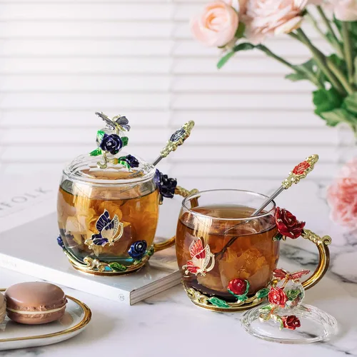 Vista 9 de BTaT- Juego de tazas de té de vidrio floral con tapas y cuchara, paquete de 2, 11 onzas, azul y rojo, diseño de flores con caja de regalo, tazas