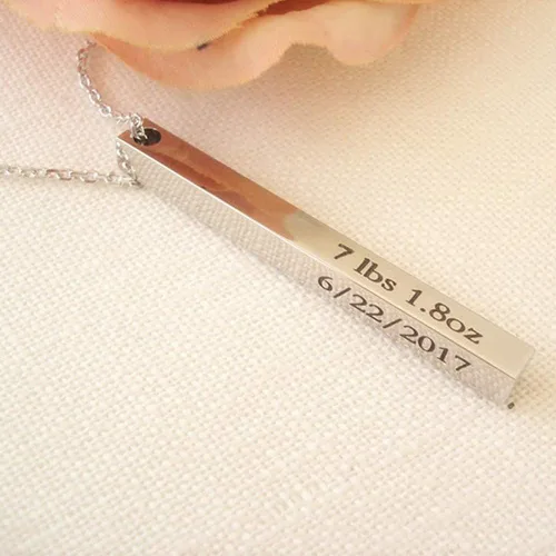 Vista 3 de Enni of York Collar personalizado con grabado gratuito maestro, collar de oro rosa personalizado, collar con colgante rectangular para marido