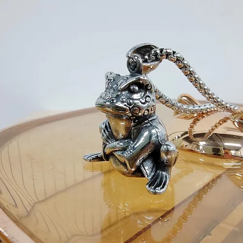 Vista 2 de FAZOVIN Collar de animales con colgante de águilaranabúhogatito con cadena de acero inoxidable de 23.6 pulgadas para hombres y mujeres