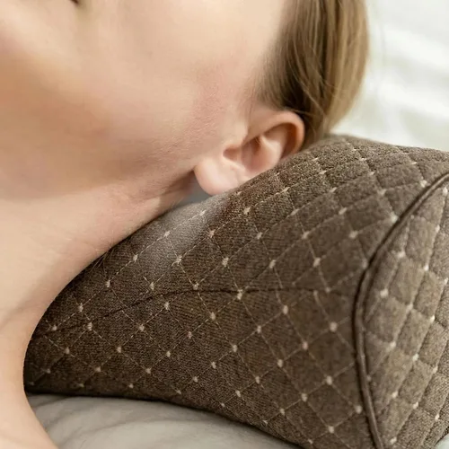Vista 8 de Almohada cervical para el cuello para aliviar el dolor de dormir, almohada cervical de espuma viscoelástica para aliviar el dolor de cuello rígido