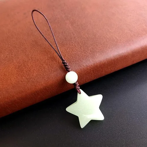 Vista 4 de hejhncii Llavero de estrella luminosa colgante de bolso de moda unisex llavero colgante colgante de pareja brillante en la oscuridad, BL