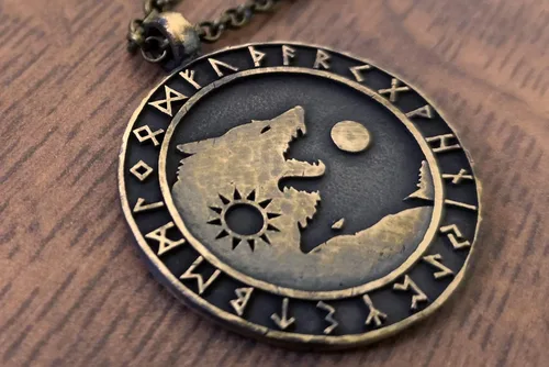 Vista 12 de Collar Yin Yang para hombre, joyería colgante de alta calidad de aspecto antiguo, regalos de Yin Yang, joyería vikinga para hombres