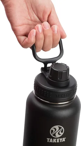 Vista 45 de Takeya Actives Botella de Agua con Tapa de Boquilla, Botella con Doble Aislamiento de Acero Inoxidable, Apta para Lavavajillas y Sin BPA, Botella