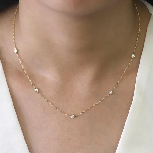 Vista 6 de Delicado collar de gargantilla de oro para mujer, gargantilla de mariposa con relleno de oro de 18 quilates, no se decolora, cadena pequeña