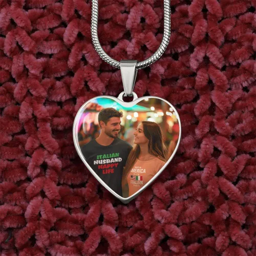 Vista 7 de Collar de corazón de plata con foto personalizada pon tu imagen favorita en esta joyería con tu mensaje personalizado grabado como un regalo