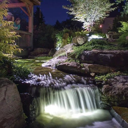 Vista 4 de Aquascape - Luz LED sumergible para estanque, jardín y resaltar el paisaje, Bronce