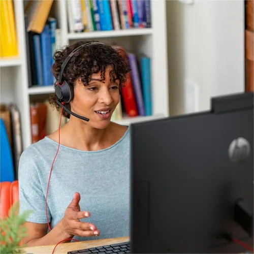 Vista 3 de Poly Blackwire C5210 - Auriculares USB-C + cable en línea TAA