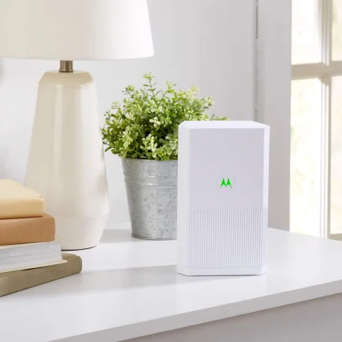 Vista 2 de Motorola MH7020 Series Gigabit Smart Home WiFi Router y malla (paquete de dos)