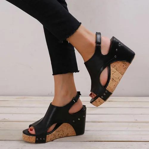 Vista 2 de Yimin Sandalias de cuña bohemias, sandalias de tacón de cuña con punta abierta, de piel sintética, con remaches, para mujer, parte inferior de goma