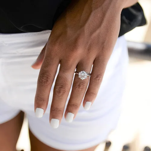 Vista 4 de 3 Ct CZ Solitaire - Anillo de compromiso de plata de ley y chapado en oro blanco - Talla 4-9 - Anillos de aniversario