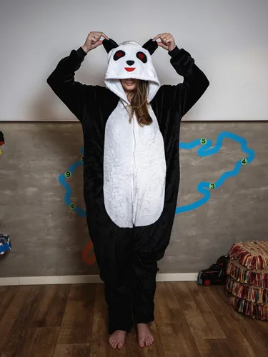 Vista 3 de iSZEYU - Pijama para mujer diseño de panda