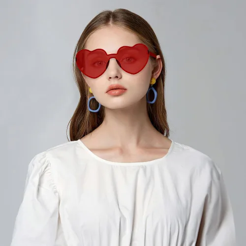 Vista 6 de Hoosmoon Lentes de sol con forma de corazón para mujer, 2 pares de lentes de sol para mujer, regalos de despedida de soltera, Rojo+Gris, M